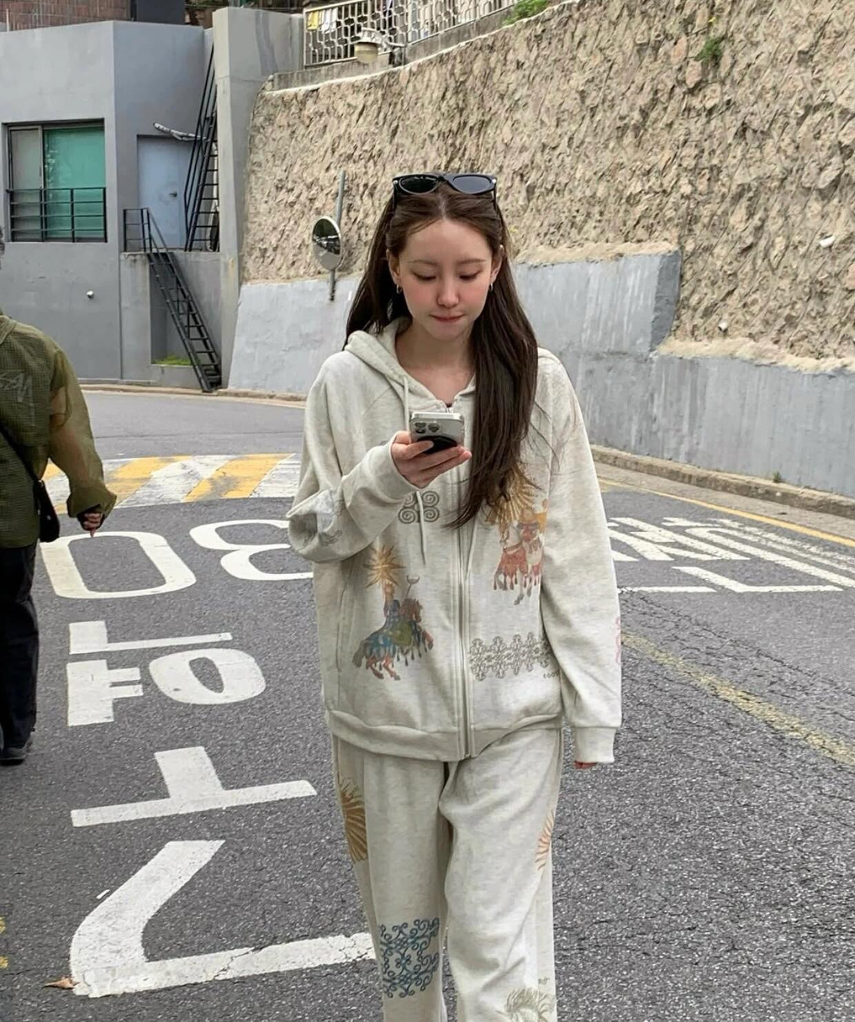 Jennie Collaborated Streetwear - đánh giá và giá Streetwear Brand Collaborations