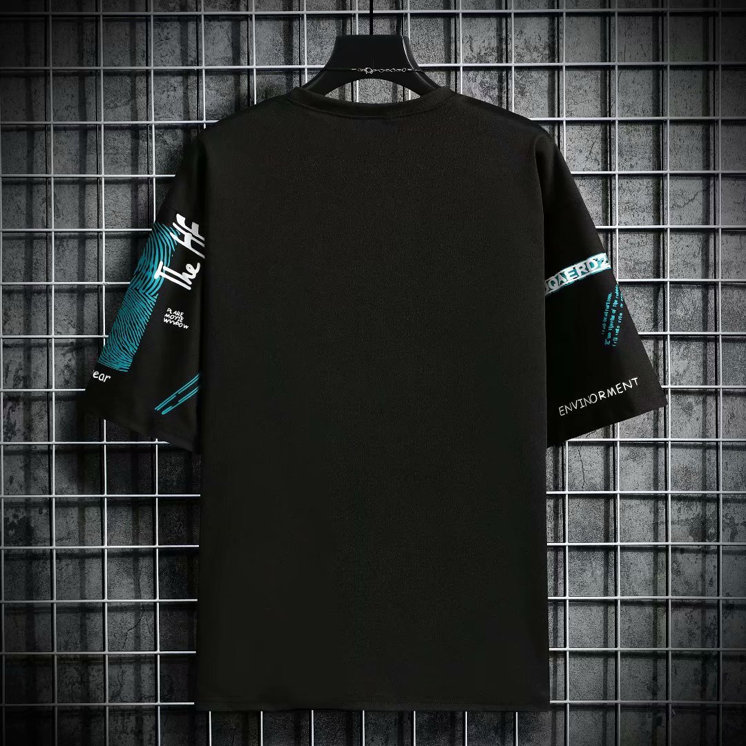 Áo Bông Tai Kẹp Đồ Họa Đen Ngắ - đánh giá và giá Streetwear Brand Japan